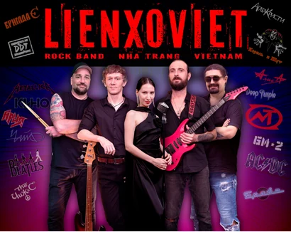 LIENXOVIET band artwork showing five musicians and the Nha Trang rock band name